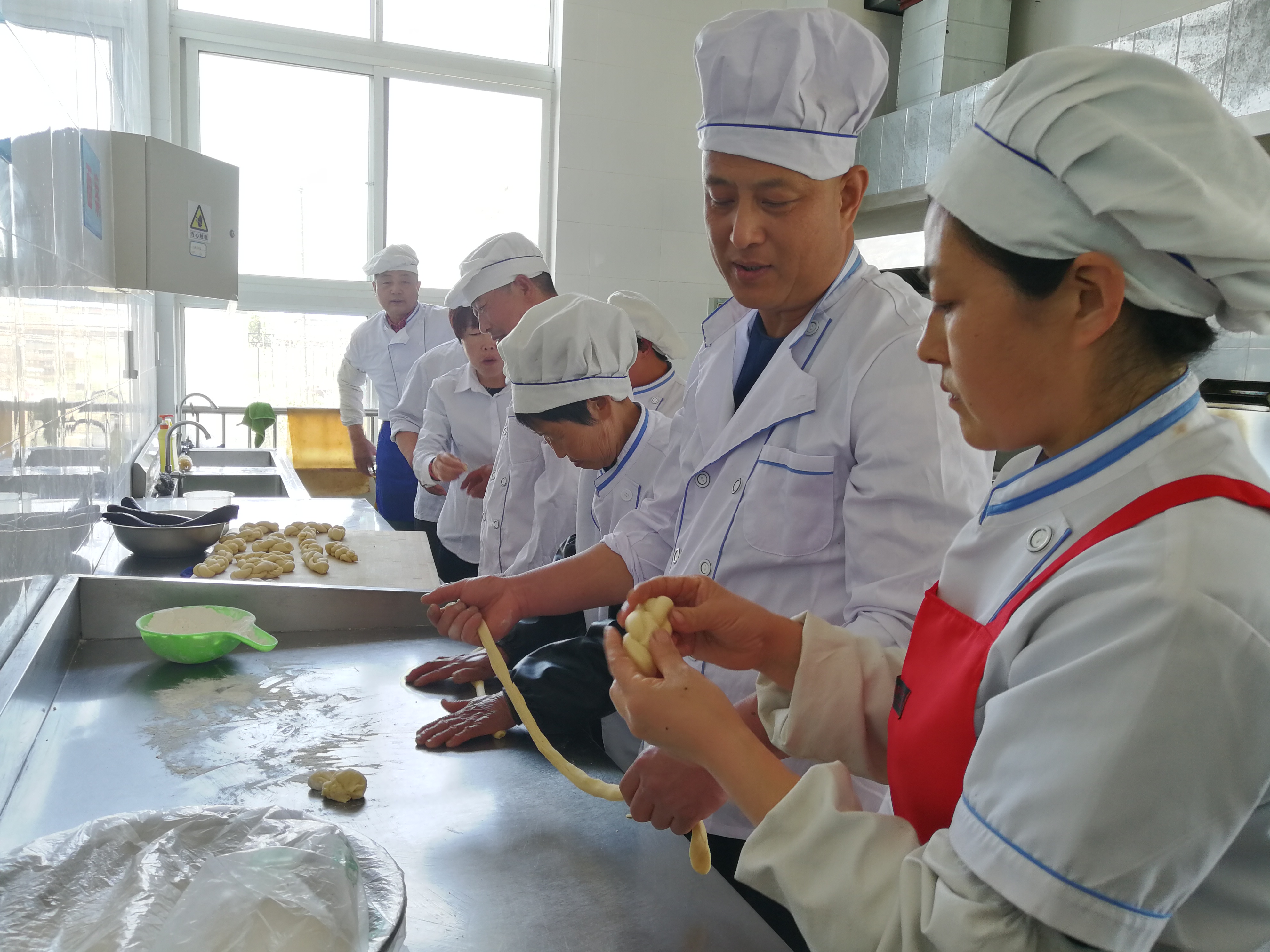 5d2da9df747ce.jpg 5d2da9df747ce.jpg